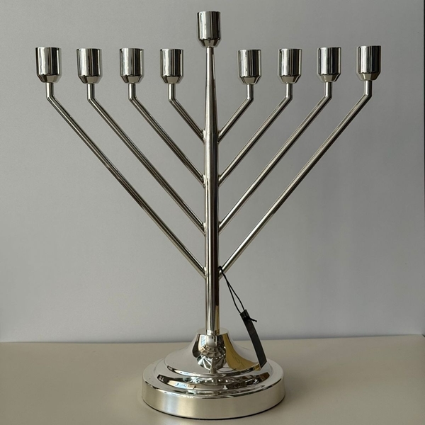 חנוכיה מפוארת - חב"ד